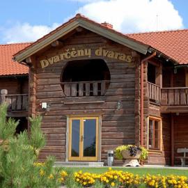 Dvarčėnų dvaras, hotel di Dvarčėnai