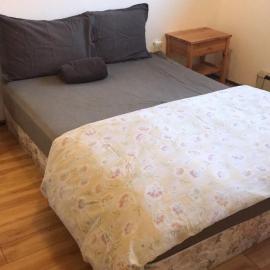 Vancouver Backpacker House - 10 min walk to Metrotown skytrain station, hotel a Burnaby