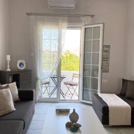 Amalthia Apartment Milos, Adamas Town center