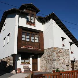 Viesnīca La Cuétara de Linares pilsētā Ribadeselja