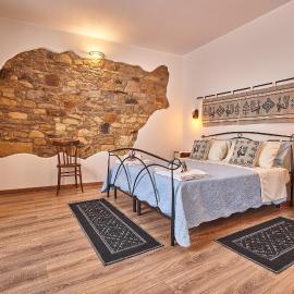 al VICOLO VI, hotel u gradu Sardara