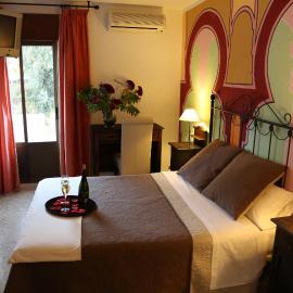 Hotel Puerta Nazarí, хотел в Орхива