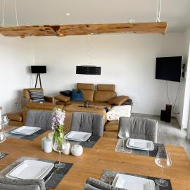 Exklusives Apartment mit Blick auf den See, hotel in Großräschen