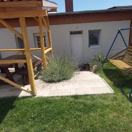 Lali Apartman, hotel i Balatonudvari