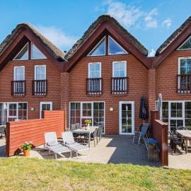 8 person holiday home in Rømø-By Traum, hotel v destinaci Kongsmark