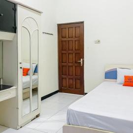 Calvebre House Syariah near Lenmarc Mall Surabaya RedPartner