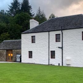 Old Tynribbie House - Comfortable Detached House, hotel in Appin
