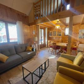 Grand chalet à Barcelonnette, j'usqu'à 8 personnes - FR-1-165A-121, ξενοδοχείο σε Barcelonnette