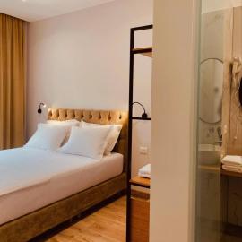 Merly Hotel