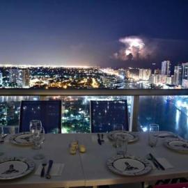 Stunning Penthouse Suite Waterfront 2BD 2BA