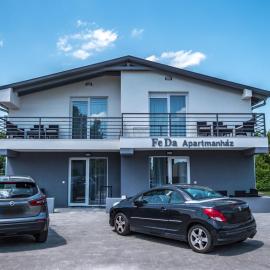 FeDa Apartmanház, hotel in Balatonboglár