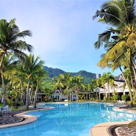 Chateau Bleu Resort，卡蘭巴的飯店
