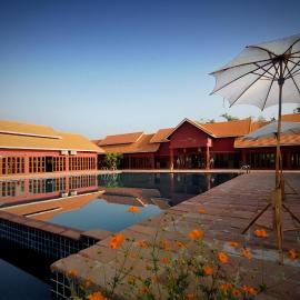 Chiangmai Royal Creek Hotel، فندق في هانغدونغ