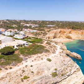 Casa Benagil Mar by Algarve Holidays, khách sạn ở Lagoa