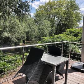 Kinzigloft mit Blick auf den Fluss, hotel in Gelnhausen