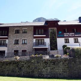 Hotel & Spa Real Villa Anayet, khách sạn ở Canfranc-Estación