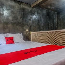 RedDoorz near Jumbo Mall Sragen, hotel en Sragen