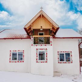 CASUTA CU FLORI, hotelli kohteessa Vîlcele