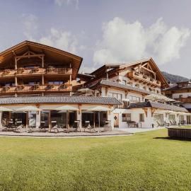 Tillga Glück - 4 stars, hotel in Obertilliach