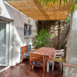 Apartment in Kornić near the beach, hotel a Kornić