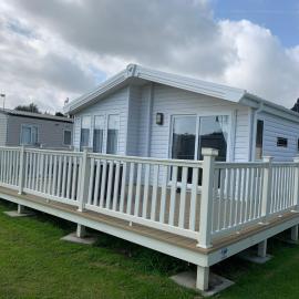 8 BIRTH LODGE ON CAYTON BAY HOLIDAY PARK, готель у місті Скарборо