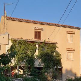 Holiday Home Loznati, hotel din Cres