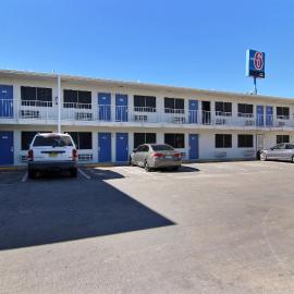 Motel 6-Carlsbad, NM, hotel in Carlsbad