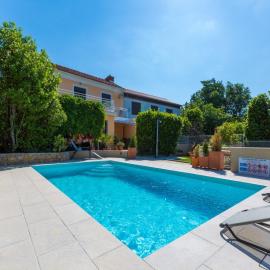Villa Lara