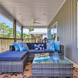 Dauphin Island Retreat: 2 Blocks to Beach!, hotel in Dauphin Island