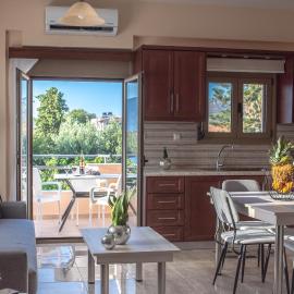 Libyan Sea Luxury Apartment 2, hotel in Ierapetra