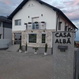 Casa Albă, hotel i Sănduleşti