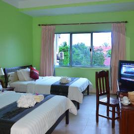 Parklane Hotel