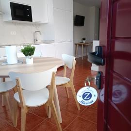 Apartamentos Marina, hotel in Naveces