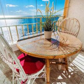 Espanhouse Maestro sea view apartment, hotel di Torrevieja