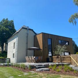Le Héron - Gîte de charme clôturé, accès à la rivière - 6 ou 10 personnes, хотел в Fauvillers