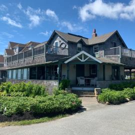 Capricorn House, Hotel in Oak Bluffs