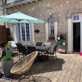 La Terrasse de Compostelle T3 Chic, Charme, Cosy, hotel in Saint-Léonard-de-Noblat