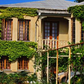 Maximus Wine Cellar & Guest House,Bagdati Wine House, hotell i Bagdatʼi