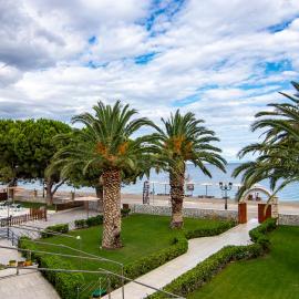 Nefeli Studios, hotel u gradu Eratini