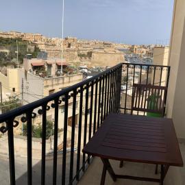 Grand Harbour View Lookout, hotel in Kalkara