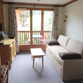 Résidence Les Alpages 4 étoiles - Appartement 4 personnes - Piscine, Hammam, Sauna, Jacuzzi - ValCenis 73480, ξενοδοχείο σε Lanslebourg-Mont-Cenis
