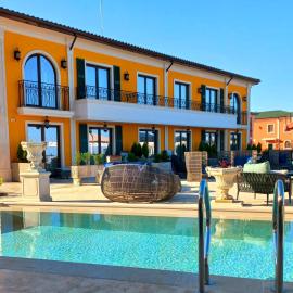 Luxury Beach Villas - Mineral Pools & SPA, hotel a Kranevo