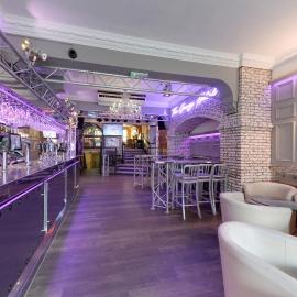 The George Hotel, hotel sa Whitby