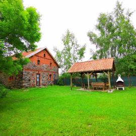 Mazurski Ogród - dom z ogrodem, kominkiem i wiatą biesiadną, hotell sihtkohas Wydminy