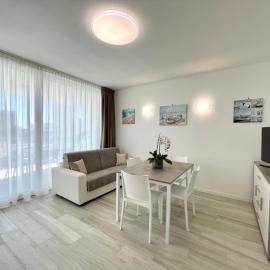 C Palace - Carraro Immobiliare - Family Apartments