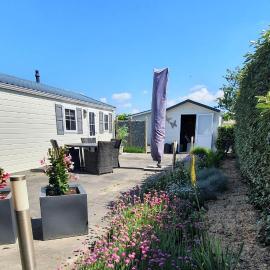 Mooi Chalet voor een Top Vakantie aan Zee, hotel in Biggekerke