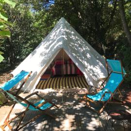 LE PETIT REFUGE DU VAL D’EMERAUDE, hotel Soudorgues városában