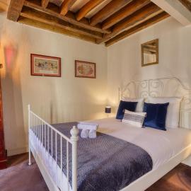 Charme de l'ancien aux portes de Paris !, hotel in Charenton-le-Pont