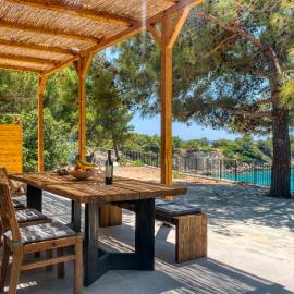 Kavos beach house