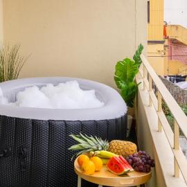 Host Wise - Trendy Bright Flats with Jacuzzi - 5 min Beach, hotel a Matosinhos